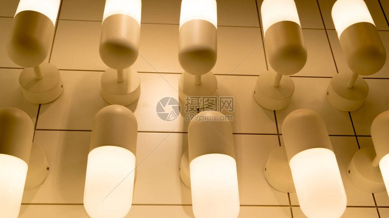 应急照明灯电池寿命的真相：别被“能用三年”骗了